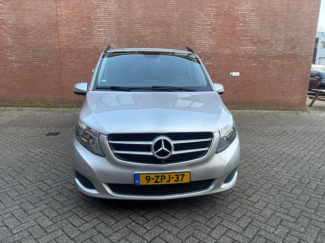 Mercedes-benz - 2015 - v-klasse - 200 cdi lang avantg. -automaat - personenauto - afbeelding 17 van  18