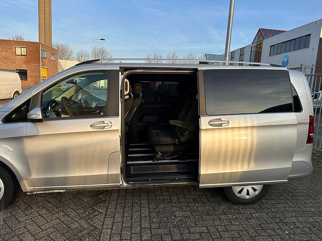 Mercedes-benz - 2015 - v-klasse - 200 cdi lang avantg. -automaat - personenauto - afbeelding 2 van  28