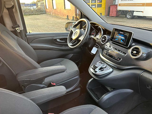 Mercedes-benz - 2015 - v-klasse - 200 cdi lang avantg. -automaat - personenauto - afbeelding 6 van  28