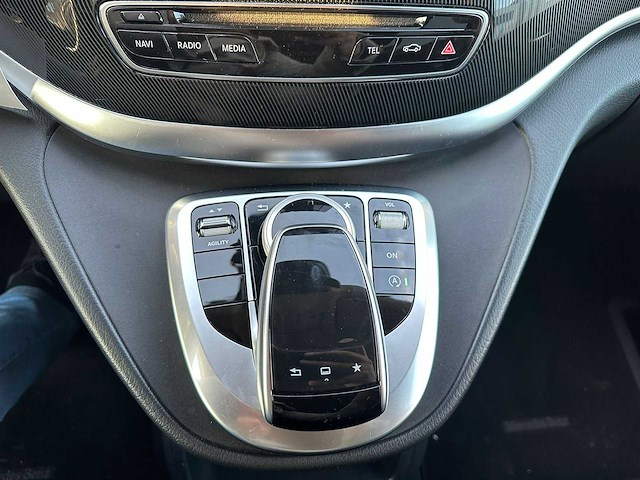 Mercedes-benz - 2015 - v-klasse - 200 cdi lang avantg. -automaat - personenauto - afbeelding 15 van  28