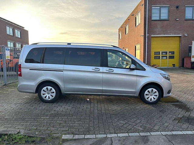 Mercedes-benz - 2015 - v-klasse - 200 cdi lang avantg. -automaat - personenauto - afbeelding 25 van  28