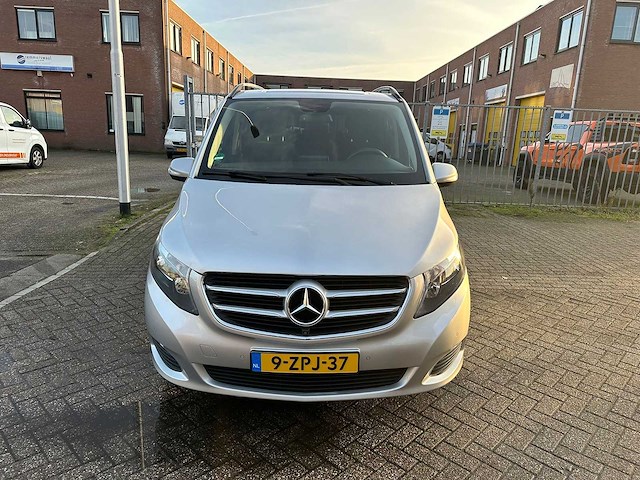 Mercedes-benz - 2015 - v-klasse - 200 cdi lang avantg. -automaat - personenauto - afbeelding 27 van  28