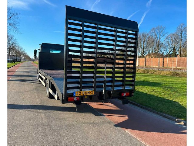 Mercedes-benz - 2016 - antos - vrachtwagen - afbeelding 2 van  7
