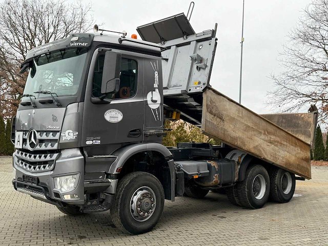Mercedes-benz - 2016 - arocs 3345 - vrachtwagen - afbeelding 3 van  27