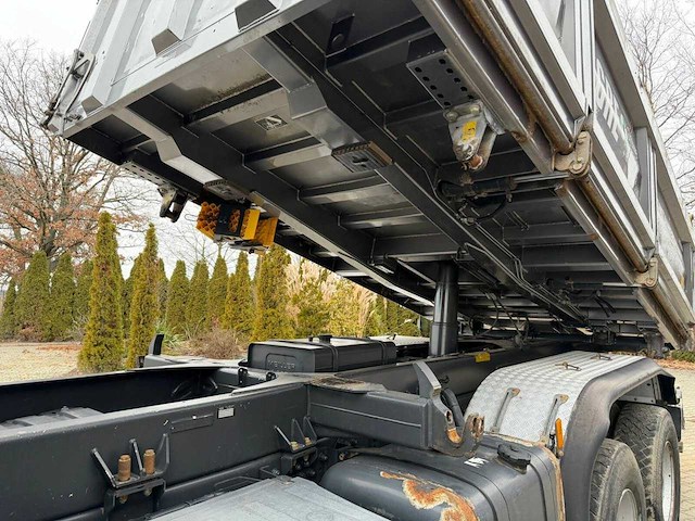 Mercedes-benz - 2016 - arocs 3345 - vrachtwagen - afbeelding 10 van  27