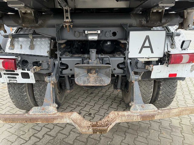 Mercedes-benz - 2016 - arocs 3345 - vrachtwagen - afbeelding 13 van  27