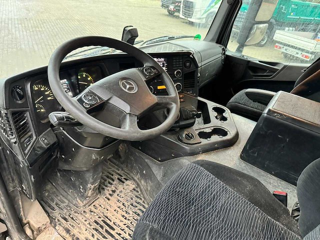 Mercedes-benz - 2016 - arocs 3345 - vrachtwagen - afbeelding 19 van  27