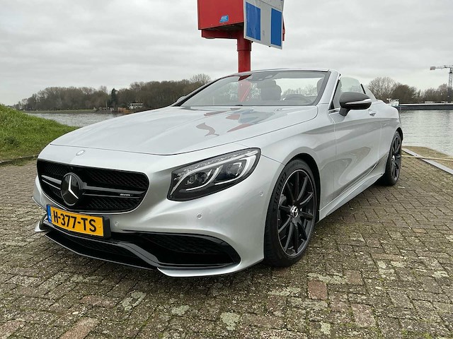 Mercedes-benz - 2016 - s-klasse cabrio - amg 63 4matic - personenauto - afbeelding 21 van  39