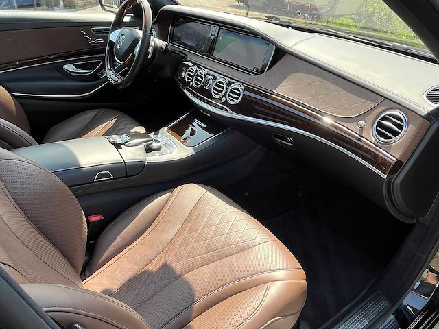 Mercedes-benz - 2017 - 500 maybach 4matic - personenauto - afbeelding 13 van  25