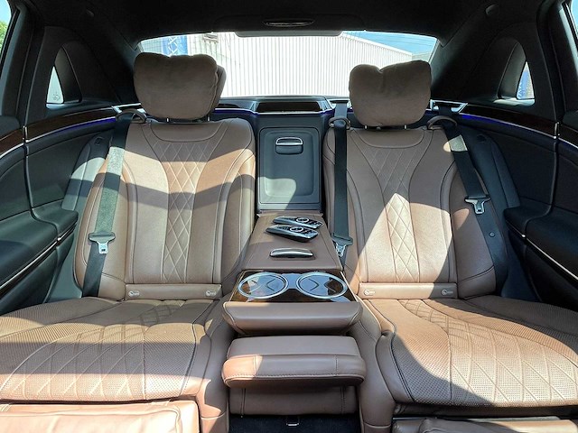 Mercedes-benz - 2017 - 500 maybach 4matic - personenauto - afbeelding 14 van  25