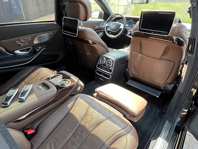 Mercedes-benz - 2017 - 500 maybach 4matic - personenauto - afbeelding 15 van  25
