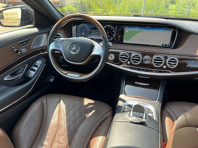Mercedes-benz - 2017 - 500 maybach 4matic - personenauto - afbeelding 17 van  25
