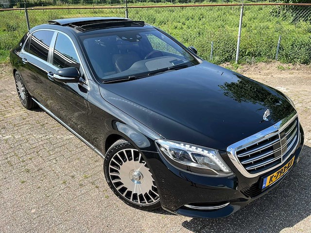Mercedes-benz - 2017 - 500 maybach 4matic - personenauto - afbeelding 12 van  25