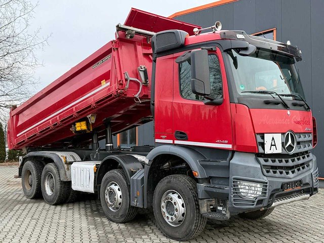 Mercedes-benz - 2017 - arocs - vrachtwagen - afbeelding 10 van  24