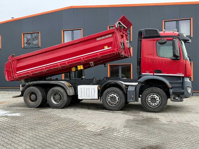 Mercedes-benz - 2017 - arocs - vrachtwagen - afbeelding 19 van  24