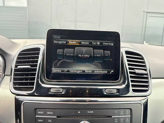 Mercedes-benz - 2017 - gle-klasse - amg 43 4matic - automaat - personenauto - afbeelding 23 van  24