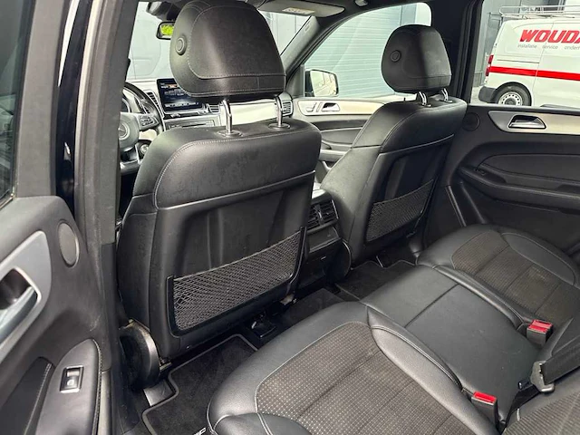 Mercedes-benz - 2017 - gle-klasse - amg 43 4matic - automaat - personenauto - afbeelding 10 van  24