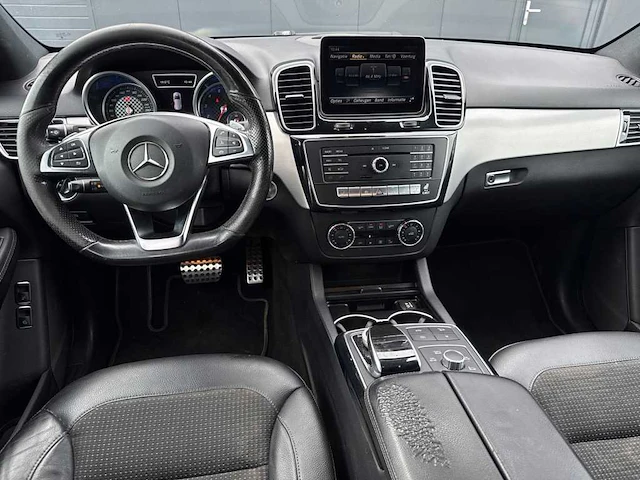 Mercedes-benz - 2017 - gle-klasse - amg 43 4matic - automaat - personenauto - afbeelding 19 van  24