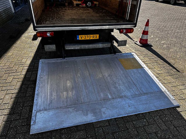 Mercedes-benz - 2018 - 311 2.2 cdi 432 hd - bakwagen - afbeelding 6 van  32