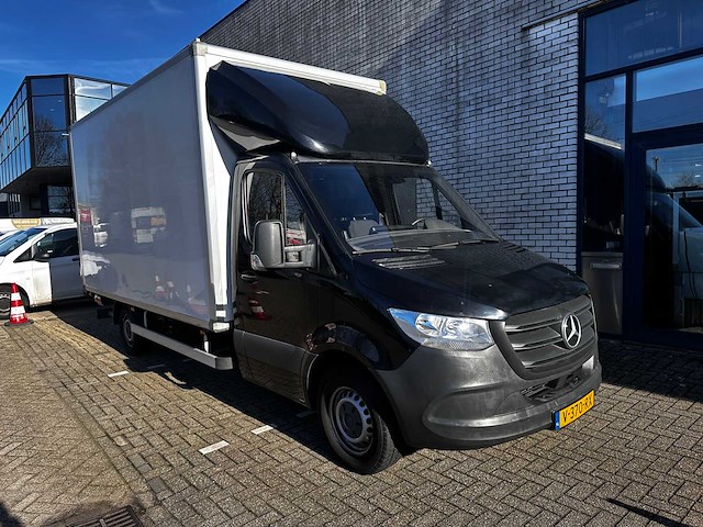 Mercedes-benz - 2018 - 311 2.2 cdi 432 hd - bakwagen - afbeelding 1 van  32