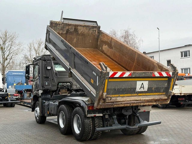 Mercedes-benz - 2018 - arocs 2646 - vrachtwagen - afbeelding 3 van  28