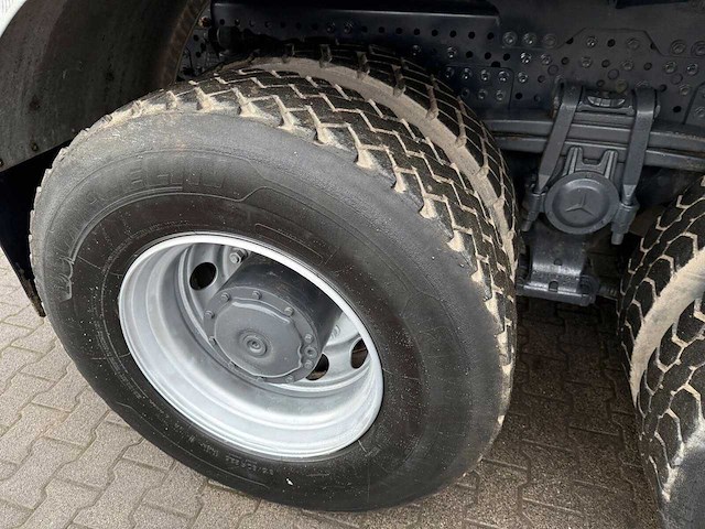 Mercedes-benz - 2018 - arocs 2646 - vrachtwagen - afbeelding 21 van  28