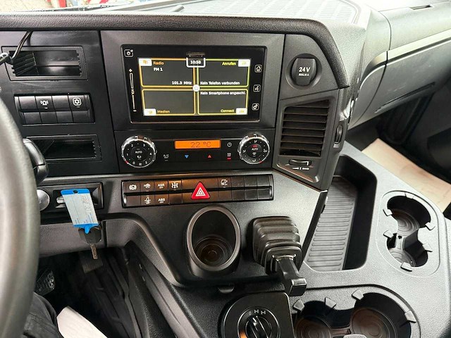 Mercedes-benz - 2018 - arocs 2646 - vrachtwagen - afbeelding 4 van  13