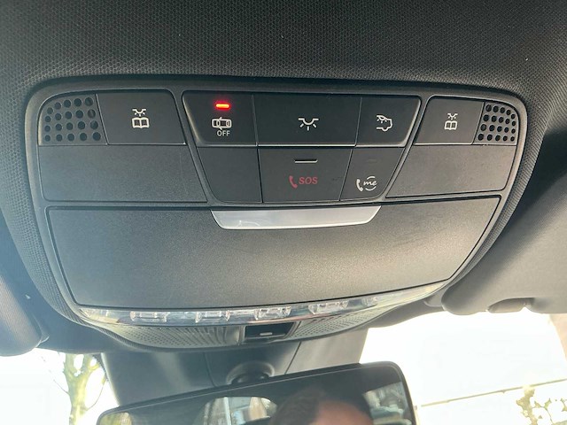 Mercedes-benz - 2018 - e-klasse - 200 premium - personenauto - afbeelding 4 van  35