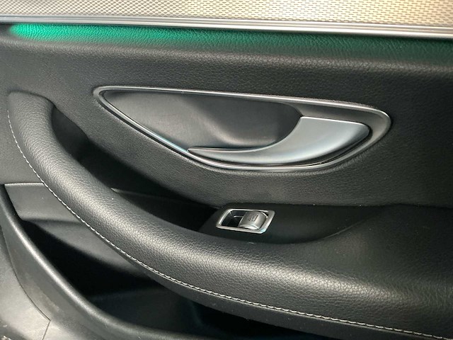 Mercedes-benz - 2018 - e-klasse - 200 premium - personenauto - afbeelding 14 van  35