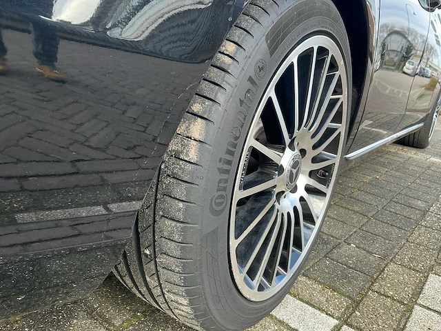 Mercedes-benz - 2018 - e-klasse - 200 premium - personenauto - afbeelding 19 van  35