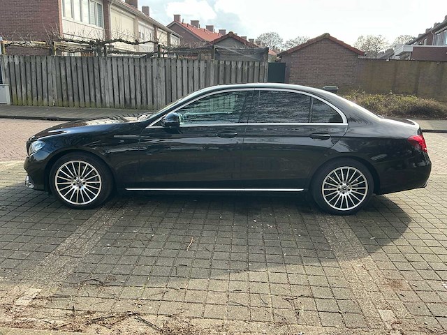 Mercedes-benz - 2018 - e-klasse - 200 premium - personenauto - afbeelding 10 van  35