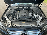 Mercedes-benz - 2018 - e-klasse - 200 premium - personenauto - afbeelding 23 van  35