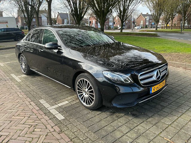 Mercedes-benz - 2018 - e-klasse - 200 premium - personenauto - afbeelding 35 van  35