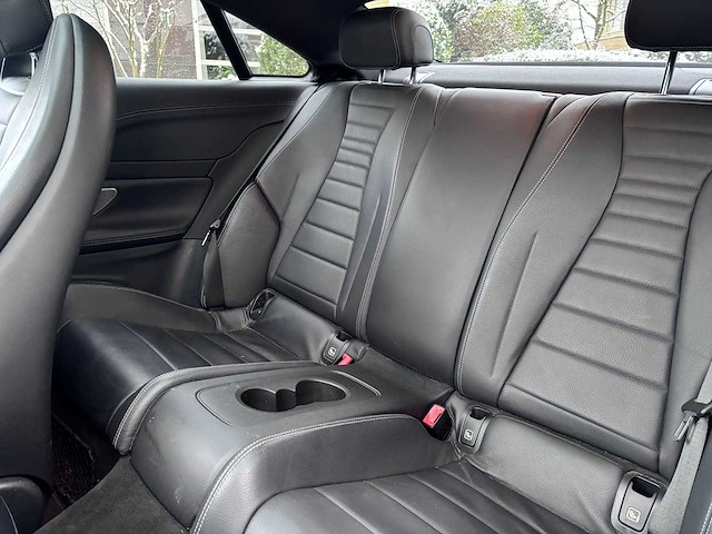 Mercedes-benz - 2018 - e-klasse coupé - 300 edition 1 - n-071-bf - afbeelding 2 van  23