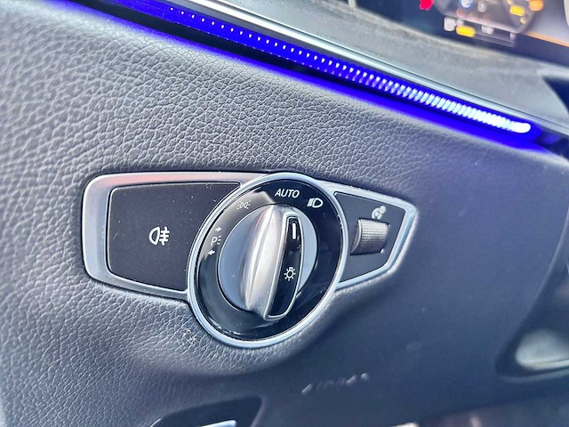 Mercedes-benz - 2018 - e-klasse coupé - 300 edition 1 - n-071-bf - afbeelding 10 van  23