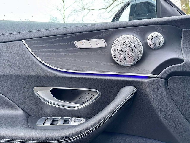 Mercedes-benz - 2018 - e-klasse coupé - 300 edition 1 - n-071-bf - afbeelding 11 van  26