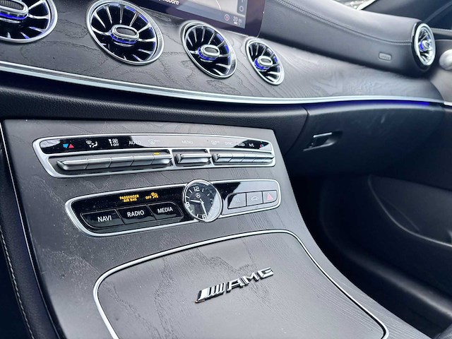 Mercedes-benz - 2018 - e-klasse coupé - 300 edition 1 - n-071-bf - afbeelding 6 van  24