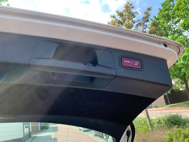 Mercedes-benz - 2018 - e-klasse estate - 200 d - ts-201-n - afbeelding 2 van  28