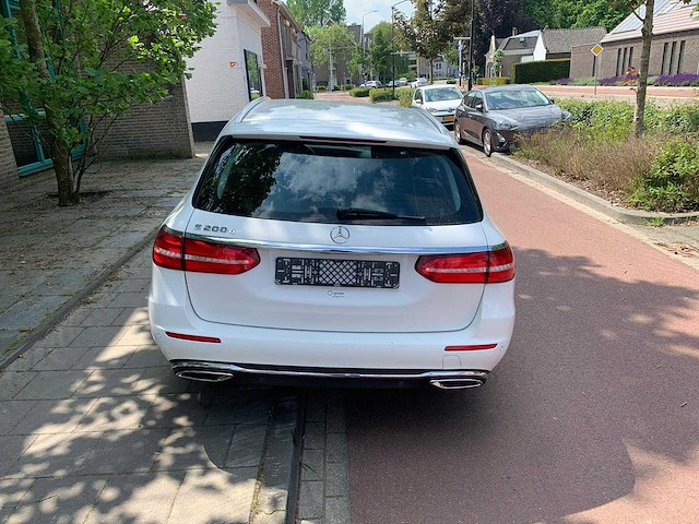 Mercedes-benz - 2018 - e-klasse estate - 200 d - ts-201-n - afbeelding 8 van  28