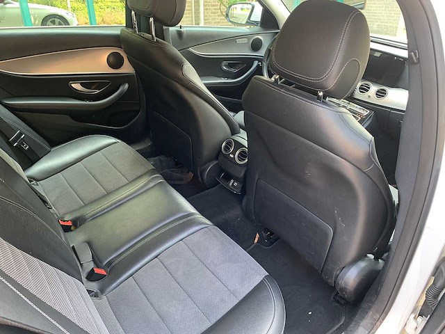 Mercedes-benz - 2018 - e-klasse estate - 200 d - ts-201-n - afbeelding 12 van  28