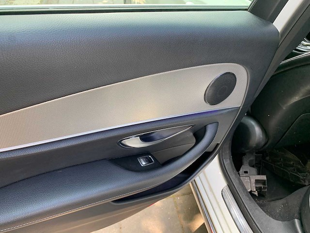 Mercedes-benz - 2018 - e-klasse estate - 200 d - ts-201-n - afbeelding 20 van  28