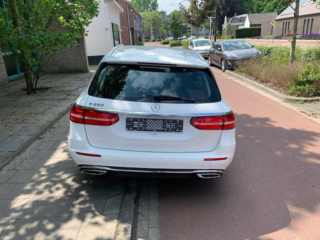 Mercedes-benz - 2018 - e-klasse estate - 200 d - ts-201-n - afbeelding 8 van  28