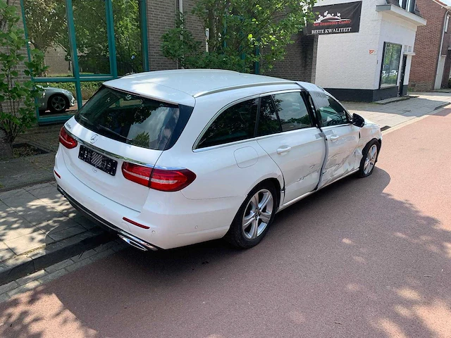 Mercedes-benz - 2018 - e-klasse estate - 200 d - ts-201-n - afbeelding 23 van  28