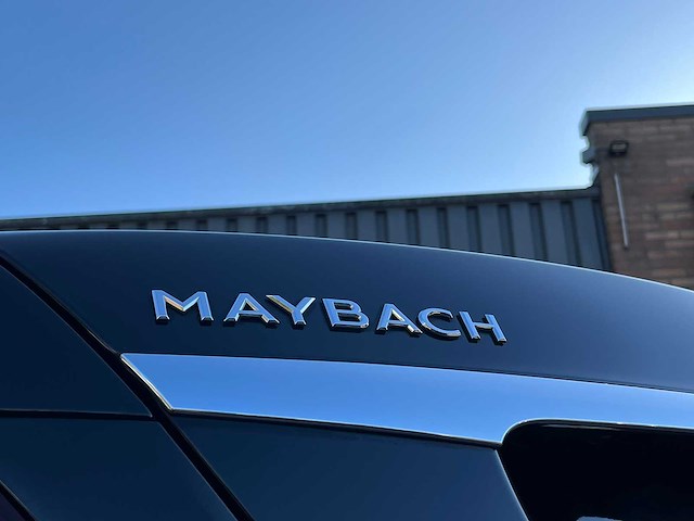 Mercedes-benz - 2019 - 560 maybach 4matic - personenauto - afbeelding 3 van  28