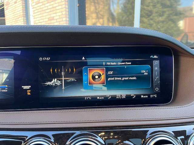 Mercedes-benz - 2019 - 560 maybach 4matic - personenauto - afbeelding 8 van  28