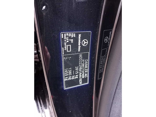 Mercedes-benz - 2019 - 560 maybach 4matic - personenauto - afbeelding 11 van  28