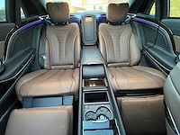 Mercedes-benz - 2019 - 560 maybach 4matic - personenauto - afbeelding 19 van  28