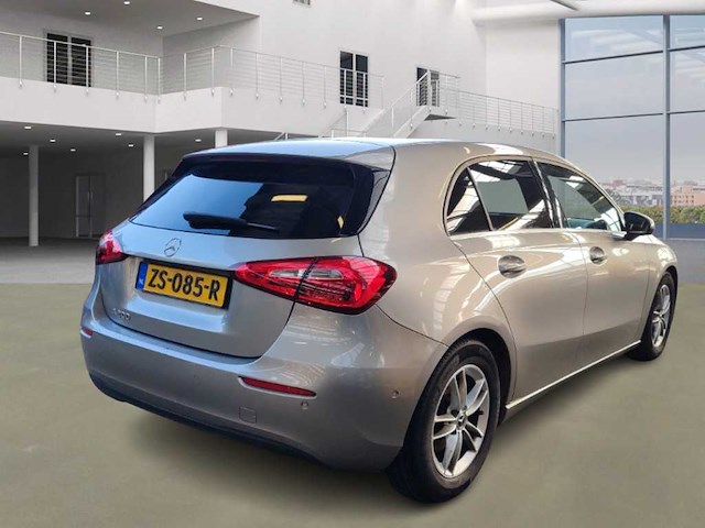 Mercedes-benz - 2019 - a-klasse - 200 - automaat - personenauto - afbeelding 10 van  16