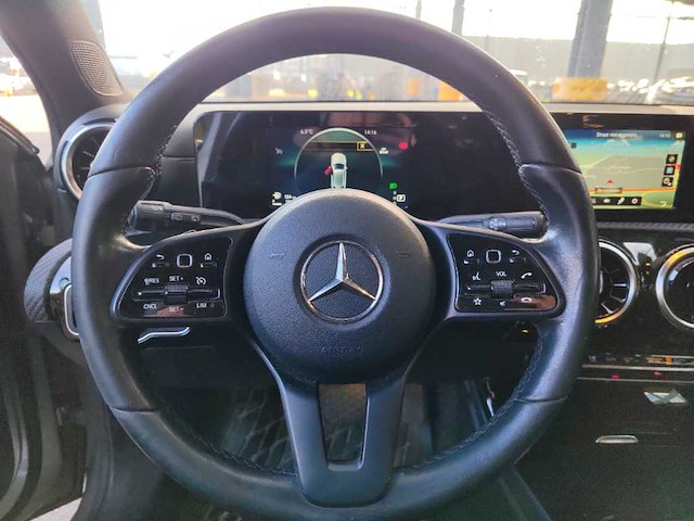 Mercedes-benz - 2019 - a-klasse - 200 - automaat - personenauto - afbeelding 15 van  16