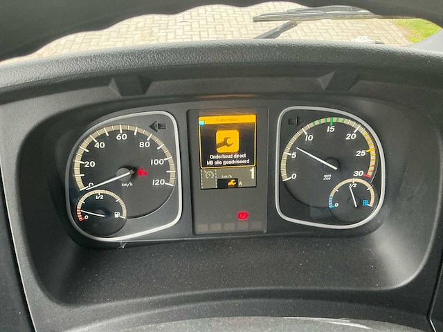 Mercedes-benz - 2020 - 967pkx2 - vrachtwagen - afbeelding 37 van  55
